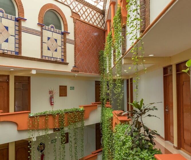 فندق Baez Carrizal