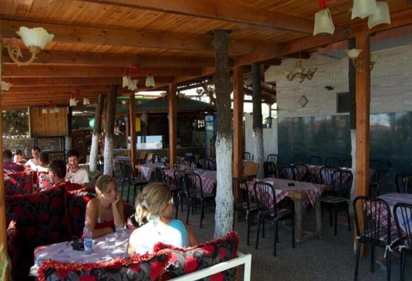 בית מלון כפרי Benilva