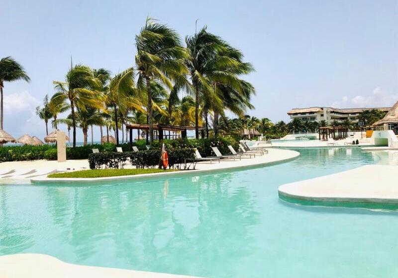 בית מלון כפרי Bluebay Grand Esmeralda - All Inclusive