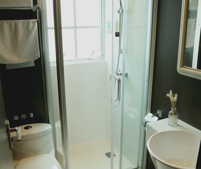 Bridal Tea House Hotel   Yaumatei