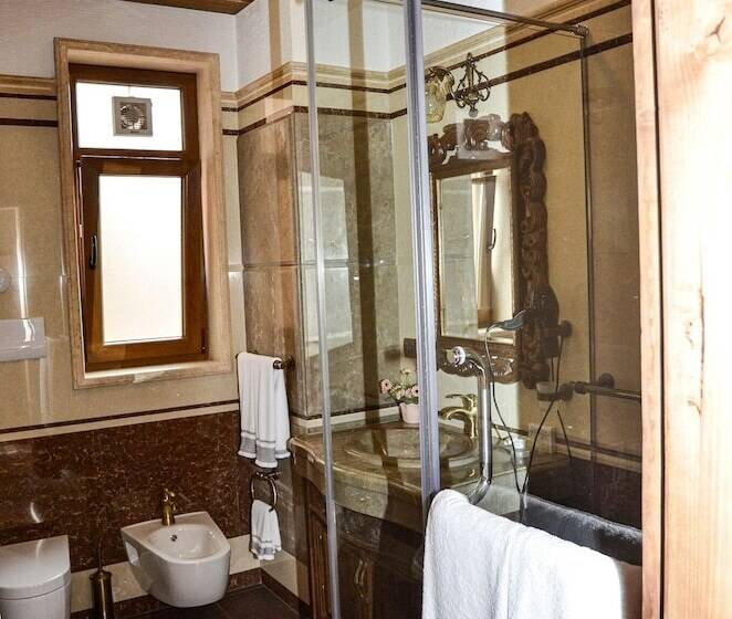 酒店 Brilant Antik