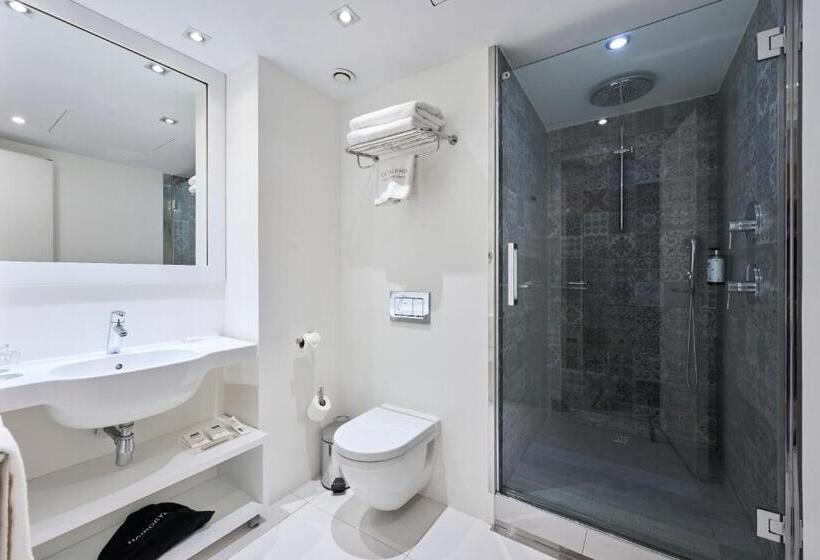 Отель Catalonia Avinyo