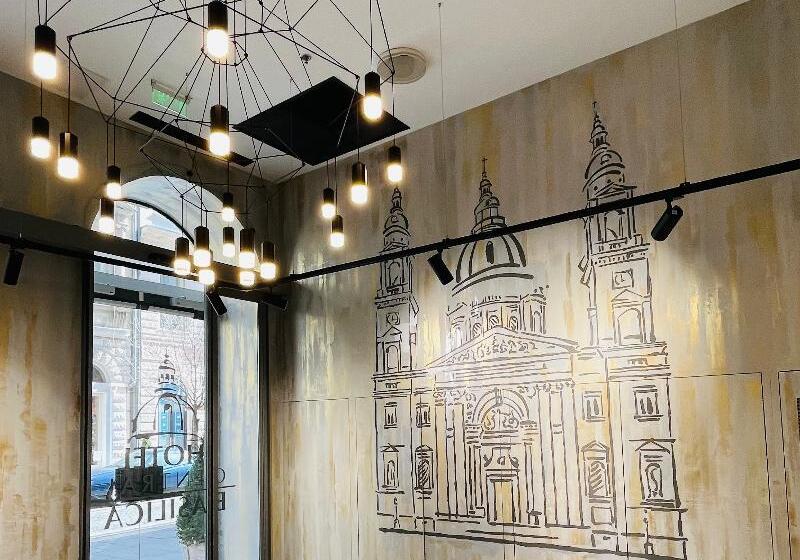 فندق Central Basilica