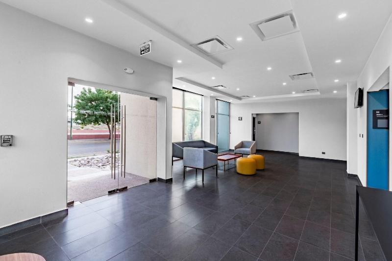 בית מלון כפרי City Express By Marriott Hermosillo