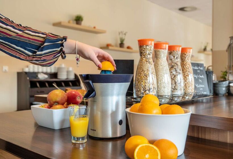 هتل City South Berlin