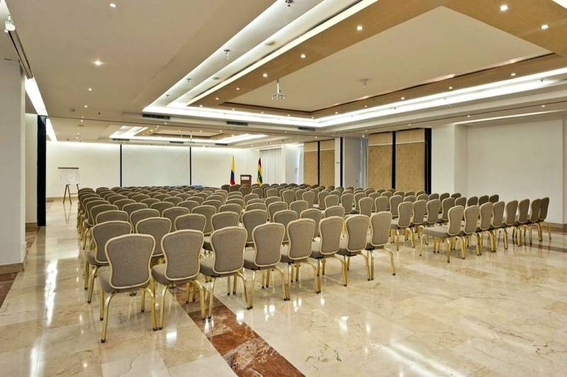 هتل Country International