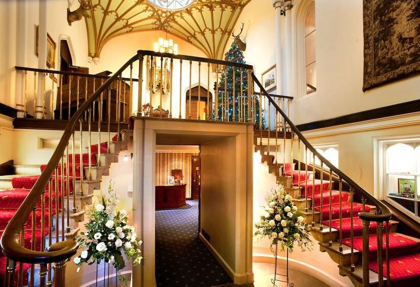 فندق Dalhousie Castle