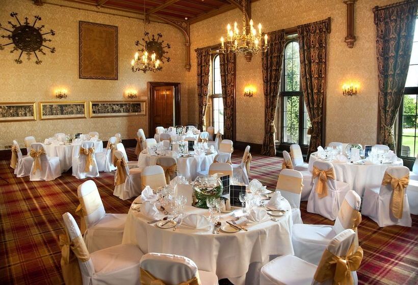 فندق Dalhousie Castle