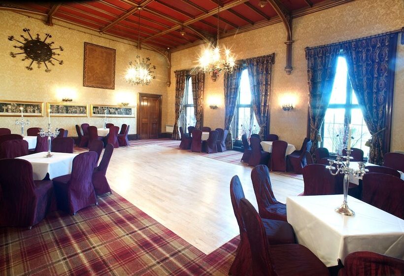 فندق Dalhousie Castle