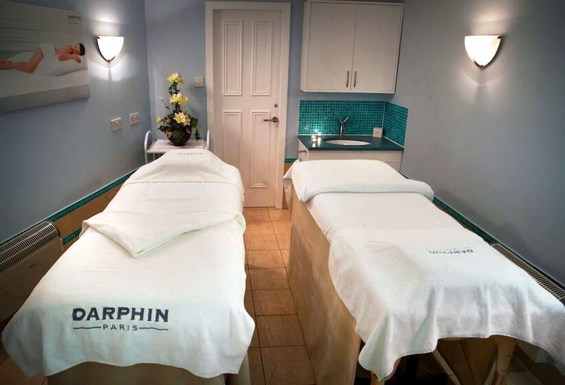 فندق Dalhousie Castle