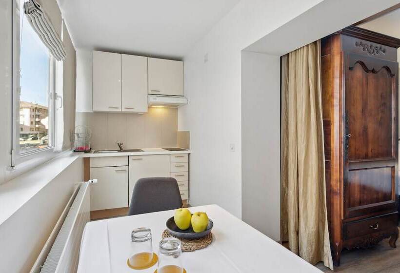 בית מלון כפרי Hôtel De La Couronne