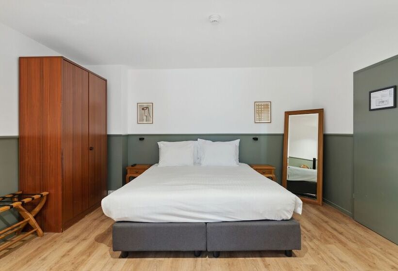 בית מלון כפרי Hôtel De La Couronne