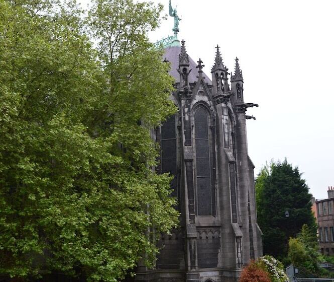 בית מלון כפרי De La Treille