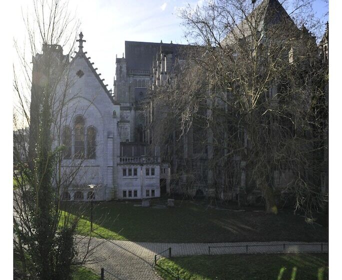 בית מלון כפרי De La Treille