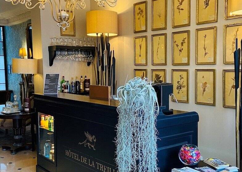 בית מלון כפרי De La Treille