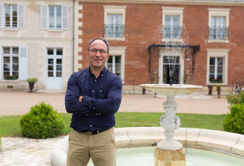 호텔 Hôtel & Spa Du Domaine Des Thômeaux, The Originals Relais