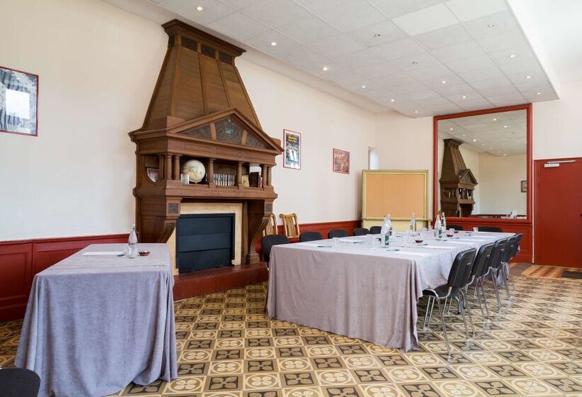 호텔 Hôtel & Spa Du Domaine Des Thômeaux, The Originals Relais