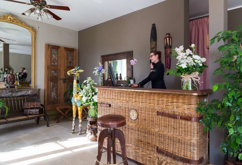 호텔 Hôtel & Spa Du Domaine Des Thômeaux, The Originals Relais