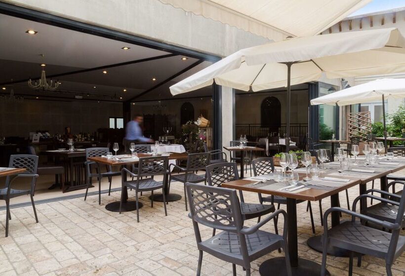 호텔 Hôtel & Spa Du Domaine Des Thômeaux, The Originals Relais