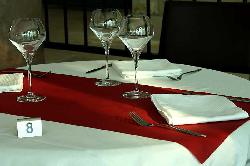 호텔 Hôtel & Spa Du Domaine Des Thômeaux, The Originals Relais