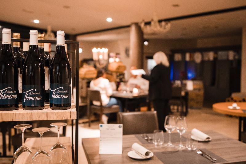 호텔 Hôtel & Spa Du Domaine Des Thômeaux, The Originals Relais