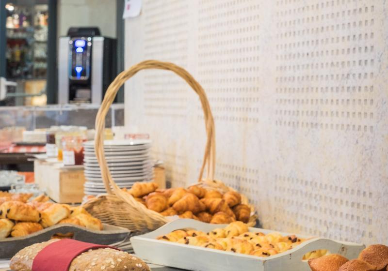 호텔 Hôtel & Spa Du Domaine Des Thômeaux, The Originals Relais