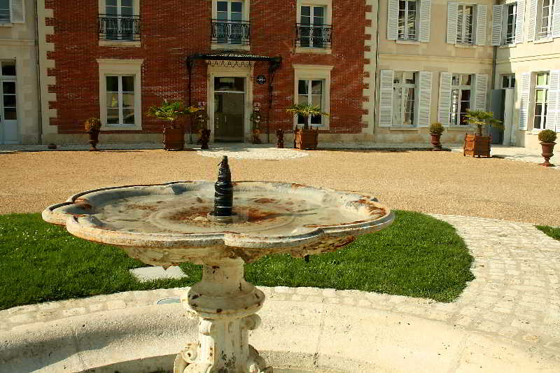 호텔 Hôtel & Spa Du Domaine Des Thômeaux, The Originals Relais