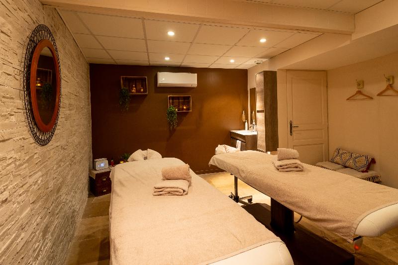 호텔 Hôtel & Spa Du Domaine Des Thômeaux, The Originals Relais