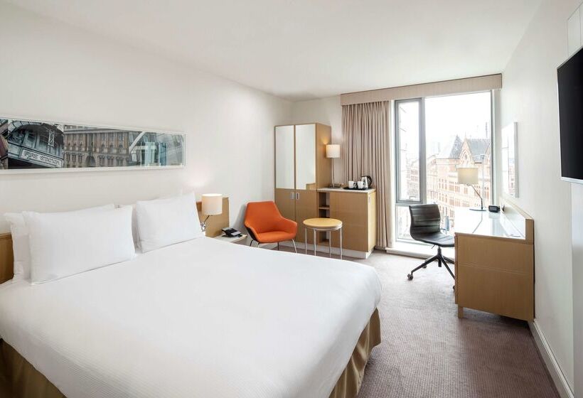 בית מלון כפרי Doubletree By Hilton  Manchester  Piccadilly