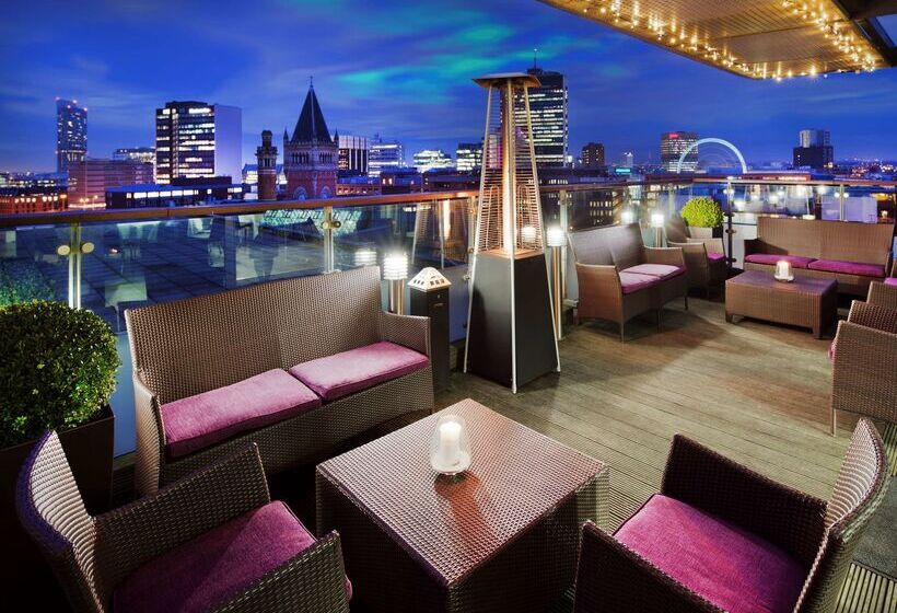בית מלון כפרי Doubletree By Hilton  Manchester  Piccadilly