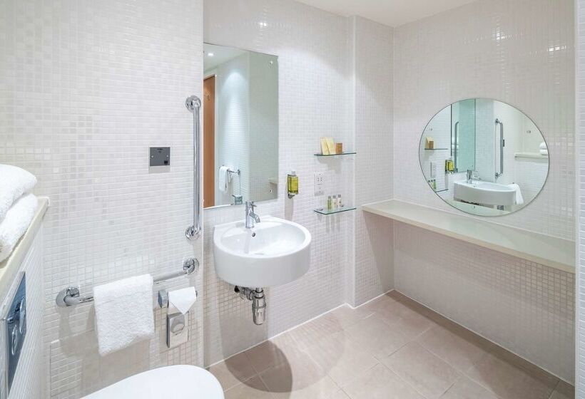 בית מלון כפרי Doubletree By Hilton  Manchester  Piccadilly