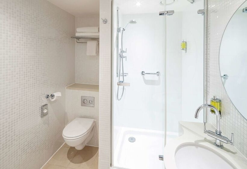 בית מלון כפרי Doubletree By Hilton  Manchester  Piccadilly