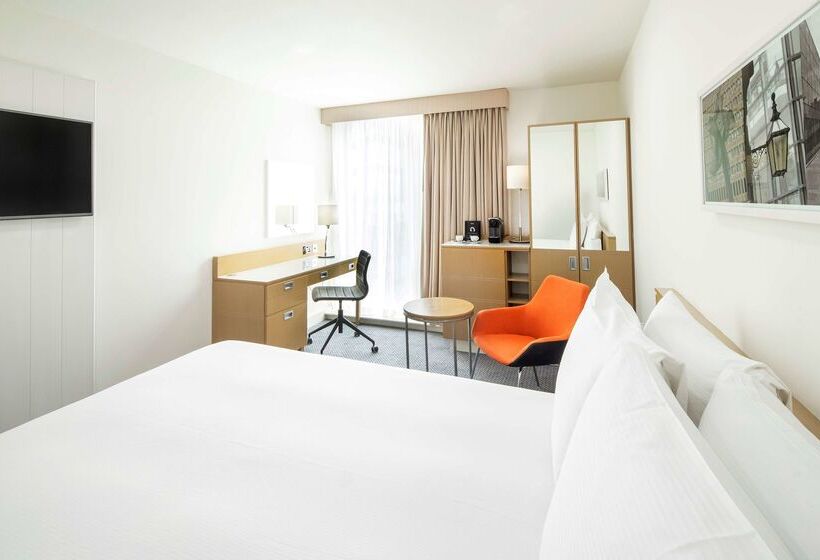 בית מלון כפרי Doubletree By Hilton  Manchester  Piccadilly