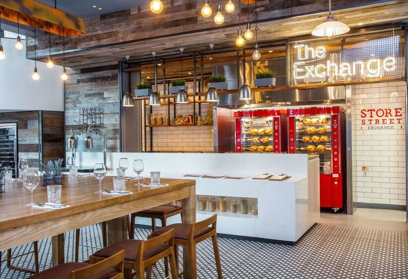 בית מלון כפרי Doubletree By Hilton  Manchester  Piccadilly