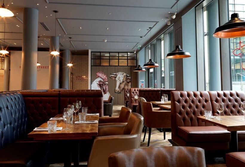 בית מלון כפרי Doubletree By Hilton  Manchester  Piccadilly