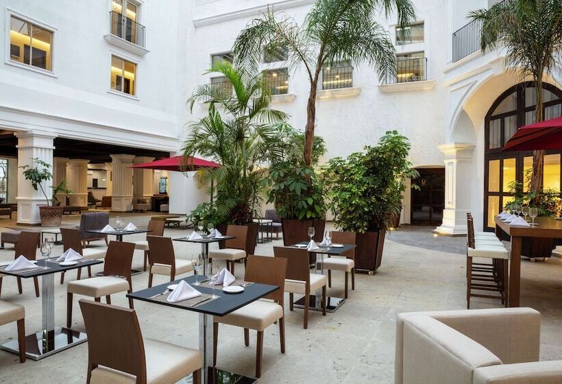 בית מלון כפרי Doubletree By Hilton Toluca