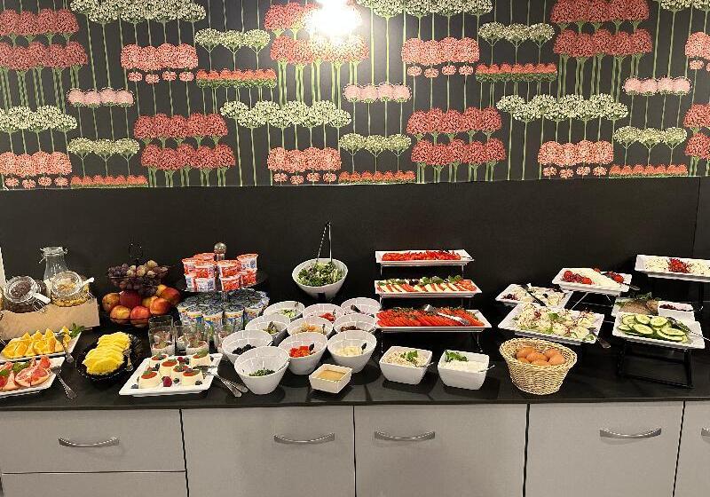 ホテル Downtown Krakow