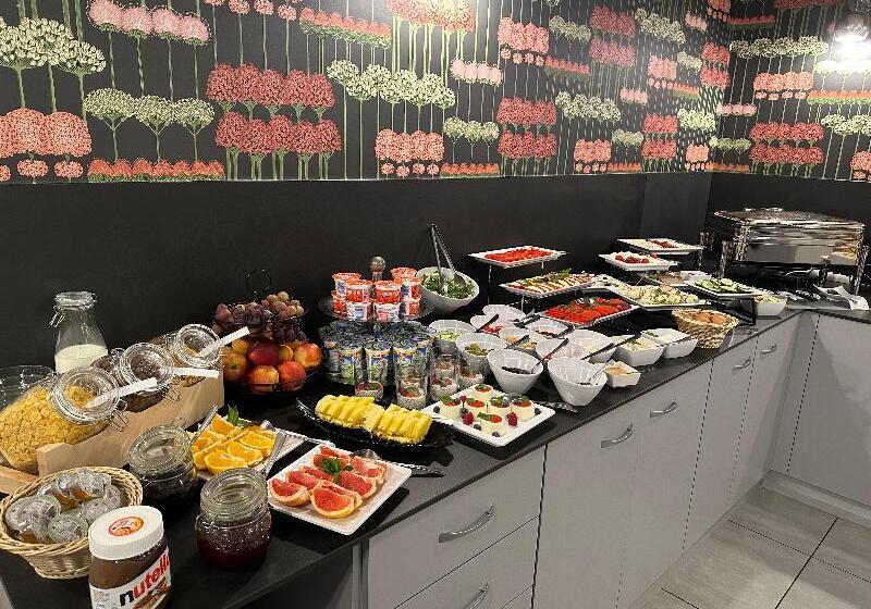 ホテル Downtown Krakow