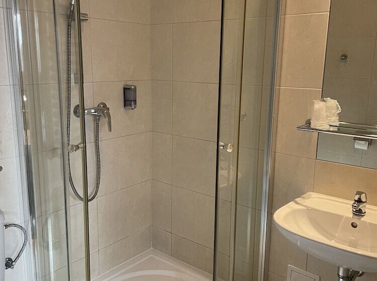 ホテル Downtown Krakow