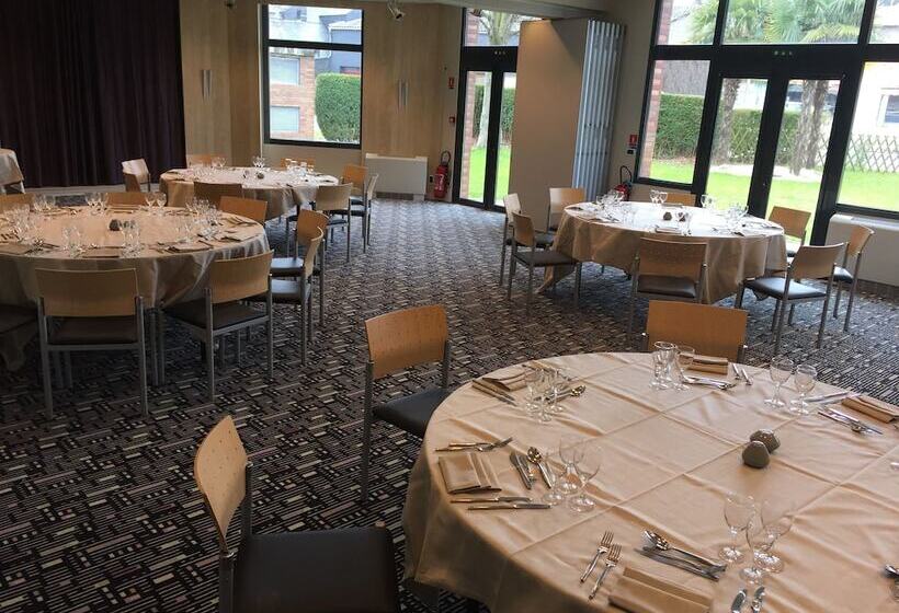 בית מלון כפרי Du Casino