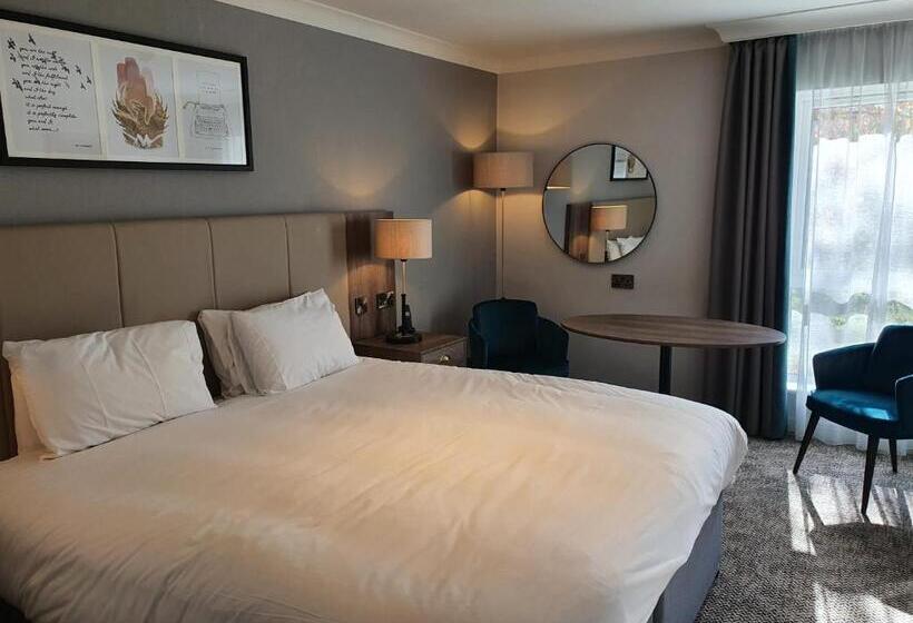 فندق Eastwood Hall