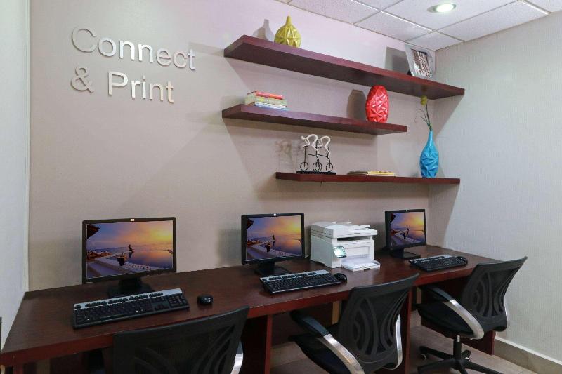 فندق Wyndham Garden Monterrey Aeropuerto