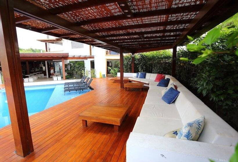 فندق Flamingo Beach