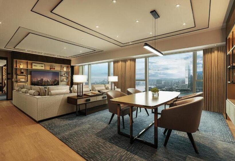Four Seasons Hotel Hong Kong
