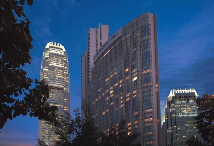 Four Seasons Hotel Hong Kong