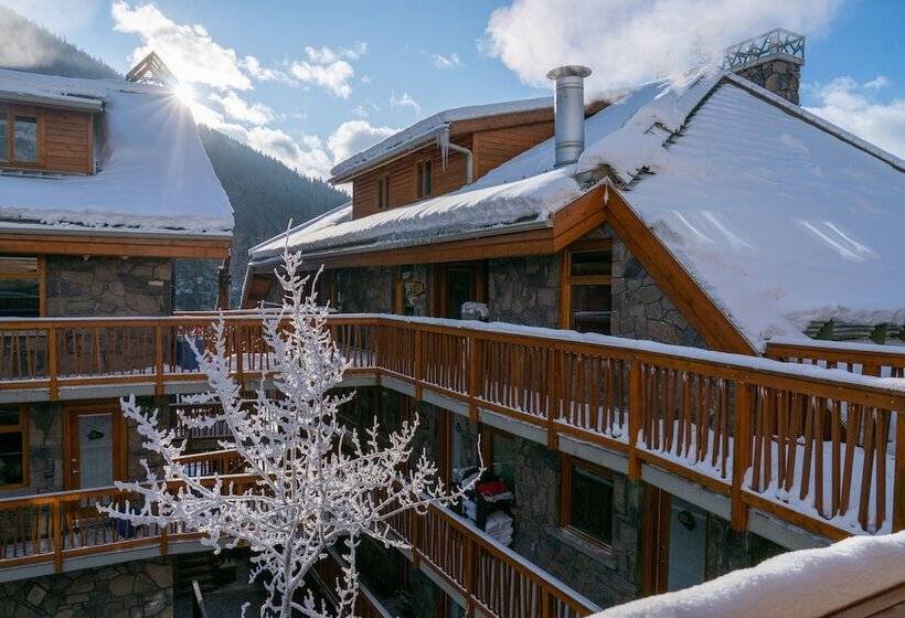 Fox Hotel And Suites