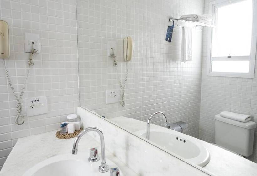 酒店 Golden Tulip Macae