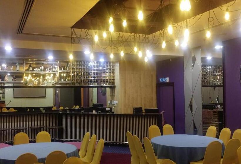 Отель Harbour View