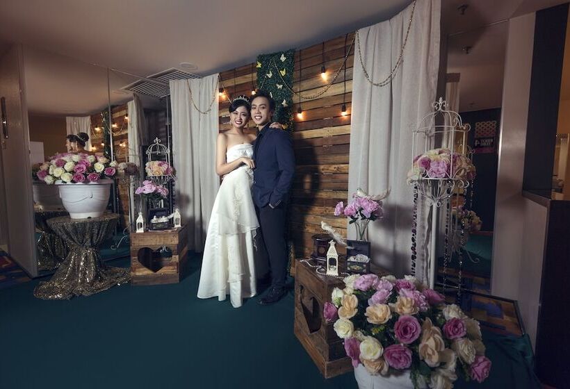 Отель Harbour View