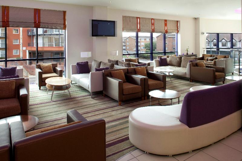 فندق Holiday Inn Express London   Newbury Park, An Ihg